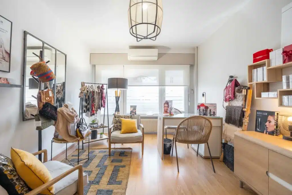 AUDREY RICCI – MAQUILLAGE PERMANENT – SOINS VISAGE – MARSEILLE 13008